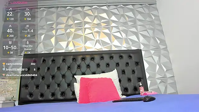 Snapshot of ebony_beckyy chatting on 03-20-25, 03:36 ebony beckyy online show from 03-20-25, 03:36