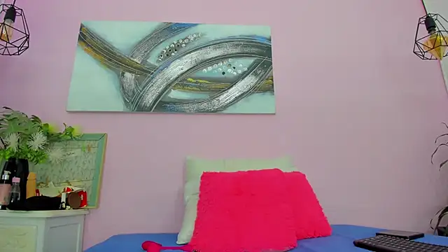 Snapshot of ebony_beckyy chatting on 02-21-25, 03:21 ebony beckyy online show from 02-21-25, 03:21