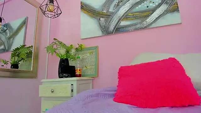 Snapshot of ebony_beckyy chatting on 02-20-25, 07:52 ebony beckyy online show from 02-20-25, 07:52