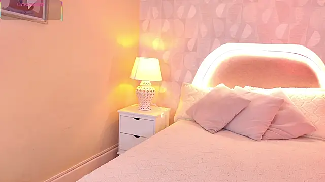 april rousse online show from 09-09-25, 12:14