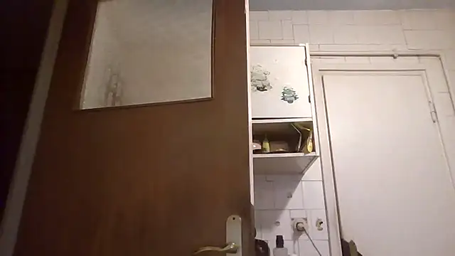 Snapshot of mariusica1@xh chatting on 04-03-26, 09:32 mariusica1xh online show from 04-03-26, 09:32