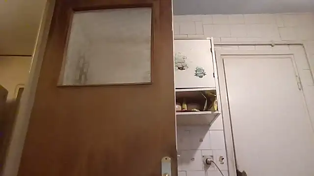 Snapshot of mariusica1@xh chatting on 03-07-26, 06:46 mariusica1xh online show from 03-07-26, 06:46