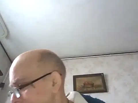 mariusica1xh online show from 12-04-25, 09:08