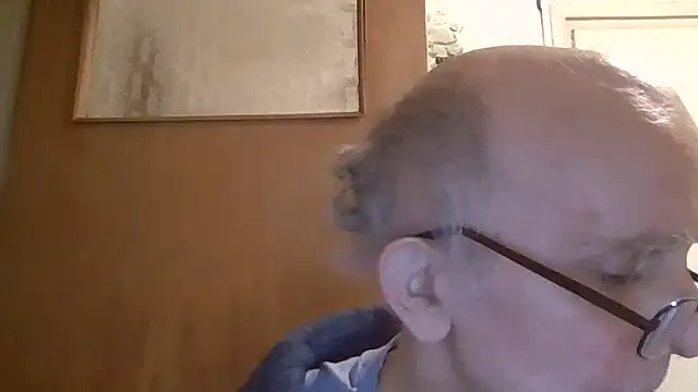 Snapshot of mariusica1@xh chatting on 03-14-26, 06:58 mariusica1xh online show from 03-14-26, 06:58