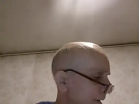 mariusica1xh online show from 11-28-25, 04:18