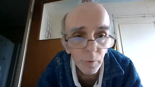 Snapshot of mariusica1@xh chatting on 03-25-26, 11:09 mariusica1xh online show from 03-25-26, 11:09