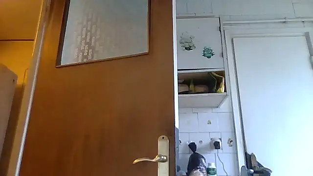 Snapshot of mariusica1@xh chatting on 03-30-26, 11:22 mariusica1xh online show from 03-30-26, 11:22