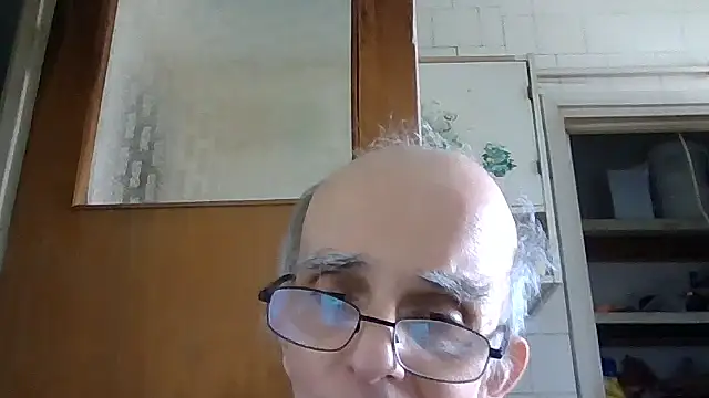 Snapshot of mariusica1@xh chatting on 04-07-26, 11:56 mariusica1xh online show from 04-07-26, 11:56