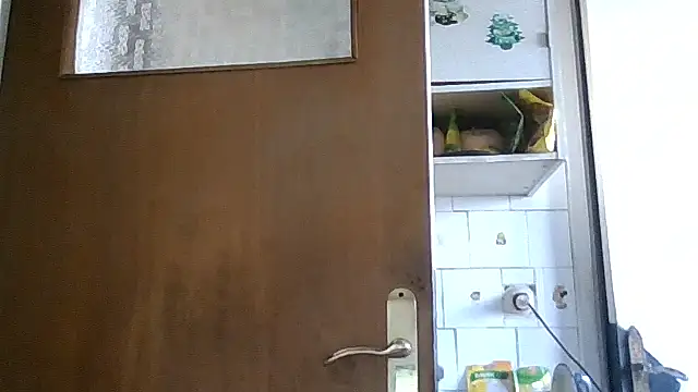 Snapshot of mariusica1@xh chatting on 03-11-26, 11:59 mariusica1xh online show from 03-11-26, 11:59