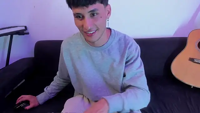 Henrikk senn online show from 03-24-26, 09:53