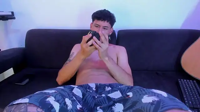 Henrikk senn online show from 01-07-26, 07:52