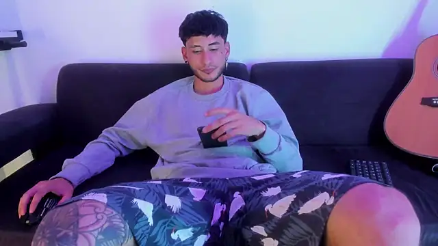 Henrikk senn online show from 01-07-26, 12:26