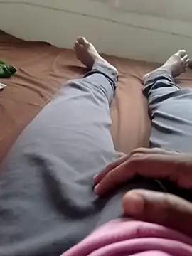 Snapshot of Dhjdjsjjdjj chatting on 03-07-26, 11:05 Dhjdjsjjdjj online show from 03-07-26, 11:05