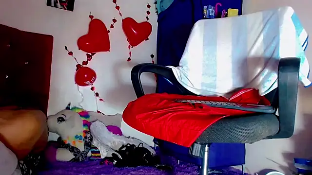 nicol gill  online show from 02-15-25, 02:44