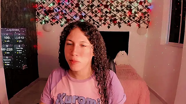 Snapshot of Lilith_Miller21 chatting on 09-23-25, 07:32 Lilith Miller21 online show from 09-23-25, 07:32
