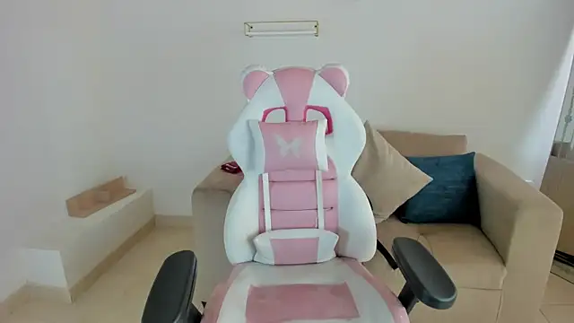 Charlotte cowell sub1  online show from 09-15-25, 06:08