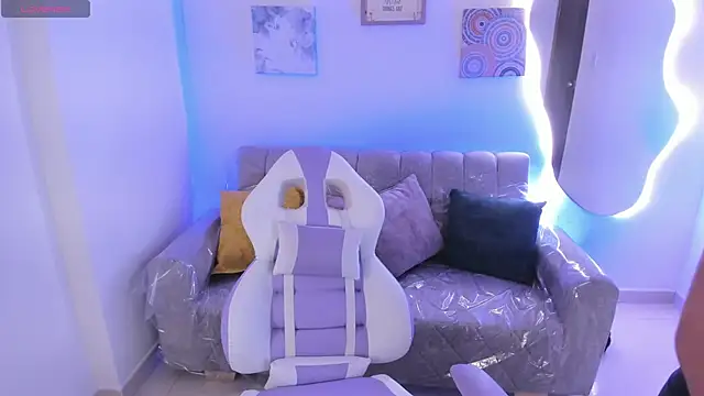 Charlotte cowell sub1  online show from 10-13-25, 07:48