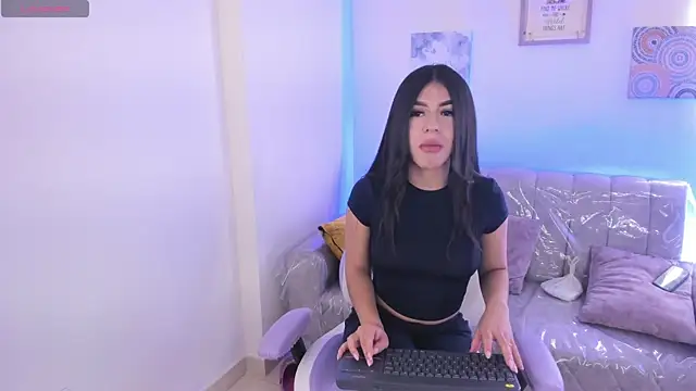 Charlotte cowell sub1  online show from 10-21-25, 05:34