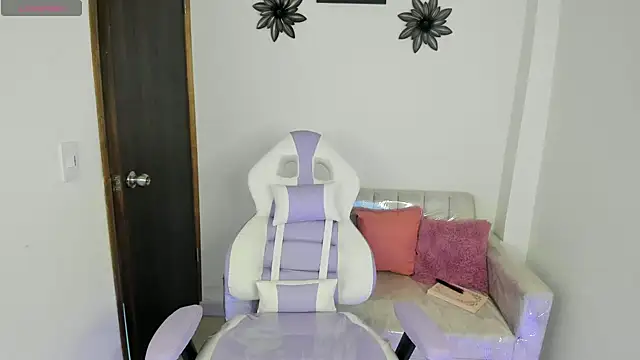 Charlotte cowell sub1  online show from 03-20-25, 11:23