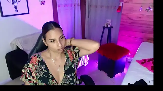 mykaelahoney online show from 03-06-26, 04:51