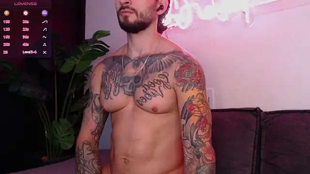 Snapshot of marco_allison43 chatting on 02-27-26, 06:52 marco allison43 online show from 02-27-26, 06:52