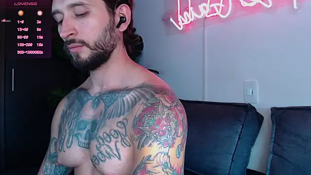 Snapshot of marco_allison43 chatting on 02-09-26, 08:18 marco allison43 online show from 02-09-26, 08:18