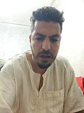 Snapshot of otmanechenini chatting on 12-27-24, 10:16 otmanechenini online show from 12-27-24, 10:16