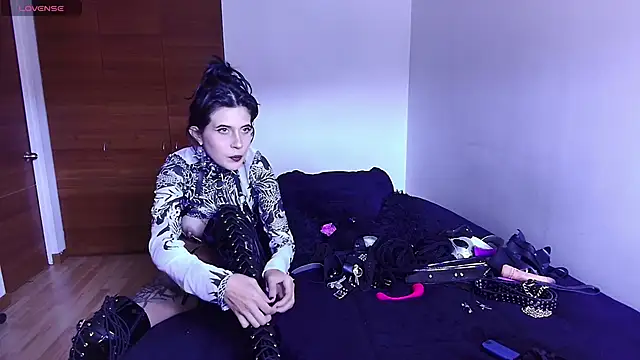 bellatrix25 online show from 03-03-25, 01:45