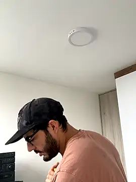 thomas gun online show from 12-05-25, 03:43