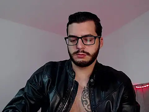 thomas gun online show from 11-10-25, 03:55