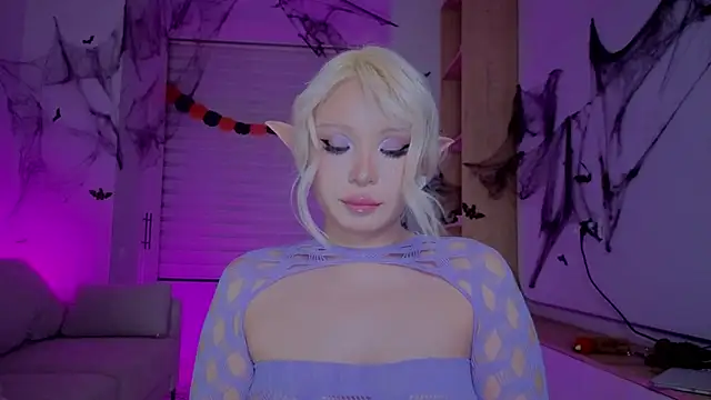 RileyMee online show from 10-27-25, 02:18