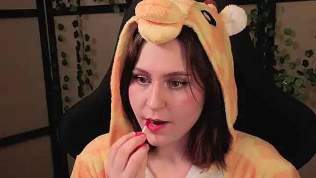Snapshot of Diana_Flower chatting on 04-03-26, 01:50 Diana Flower online show from 04-03-26, 01:50