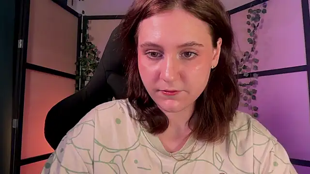 Snapshot of Diana_Flower chatting on 07-02-26, 10:32 Diana Flower online show from 07-02-26, 10:32