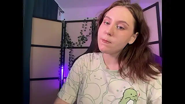 Snapshot of Diana_Flower chatting on 07-24-26, 10:00 Diana Flower online show from 07-24-26, 10:00