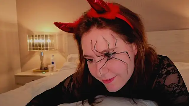 Diana Flower online show from 10-25-25, 07:07