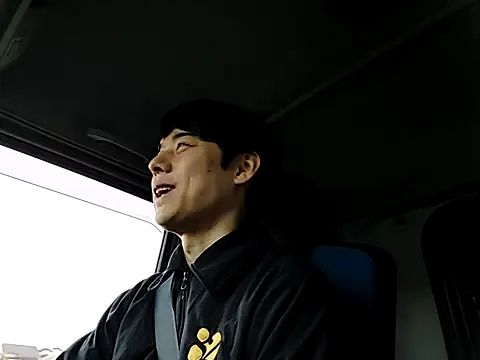 whitebriefboy online show from 03-23-26, 09:14