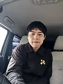 whitebriefboy online show from 03-25-26, 10:41