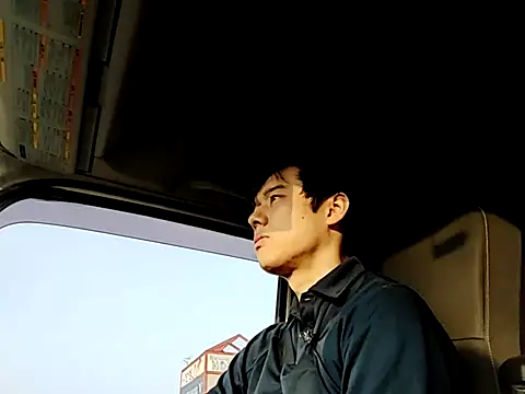 whitebriefboy online show from 03-28-26, 10:00