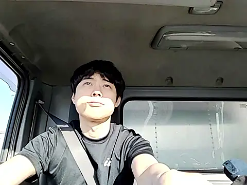 Snapshot of whitebriefboy chatting on 05-09-26, 09:51 whitebriefboy online show from 05-09-26, 09:51