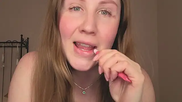 Helens love online show from 03-16-26, 07:45