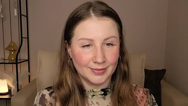 Snapshot of Helens_love chatting on 04-23-26, 02:40 Helens love online show from 04-23-26, 02:40
