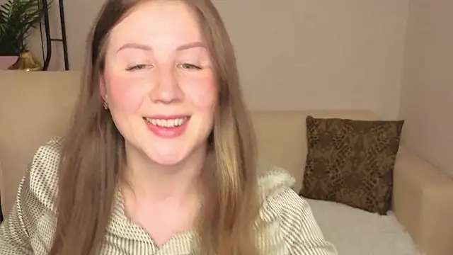 Snapshot of Helens_love chatting on 05-24-26, 01:16 Helens love online show from 05-24-26, 01:16