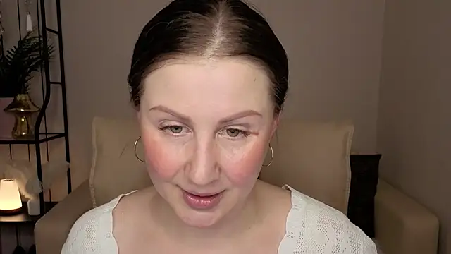 Snapshot of Helens_love chatting on 05-04-26, 09:01 Helens love online show from 05-04-26, 09:01