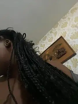 Snapshot of Candy_Love_18 chatting on 04-01-26, 03:31 Candy Love 18 online show from 04-01-26, 03:31