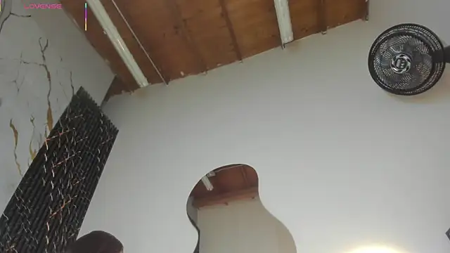 ebony hot1 online show from 12-22-25, 01:44