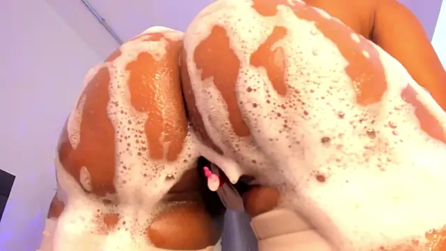 ebony hot1 online show from 03-18-25, 08:05