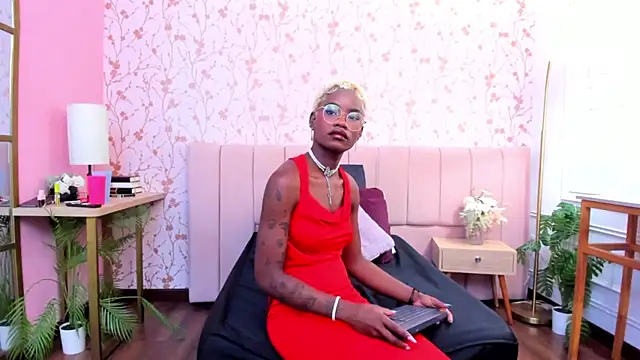 amber-hill online show from 02-14-26, 06:41