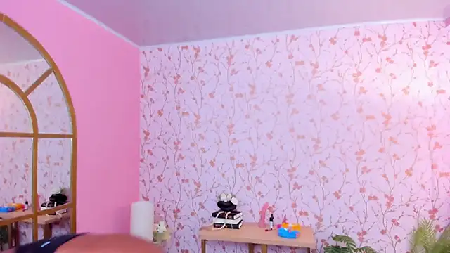Snapshot of amber-hill chatting on 03-22-25, 01:22 amber-hill online show from 03-22-25, 01:22