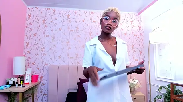 amber-hill online show from 02-13-26, 07:25