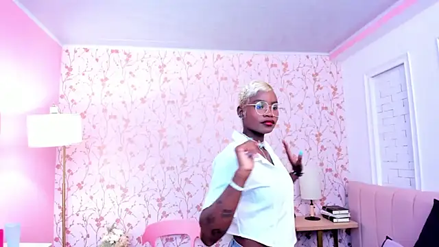 amber-hill online show from 02-16-26, 07:12